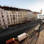 6 Bob's - 3 Bedrooms, King Size Beds * Praha